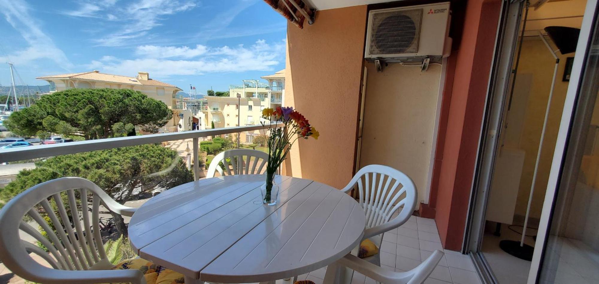 Le Capitole Vue 27m2 2 Adultes 2 Enfants Avec Climatisation Et Garage